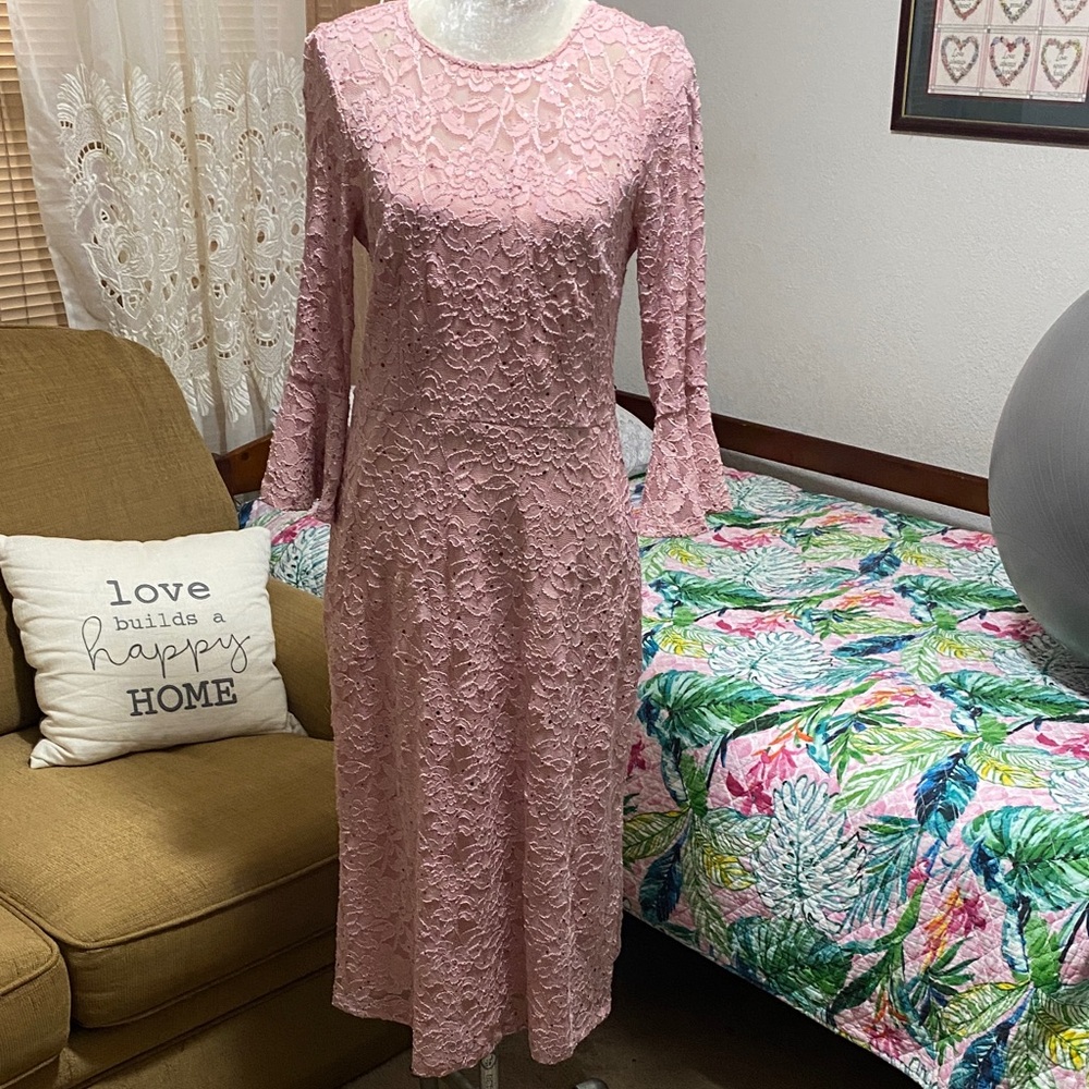 Leslie Fay Pink Lace Long Sleeve Dress